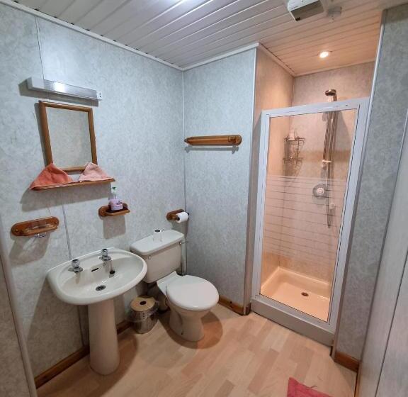 חדר סטנדרט, The Jays Guest House