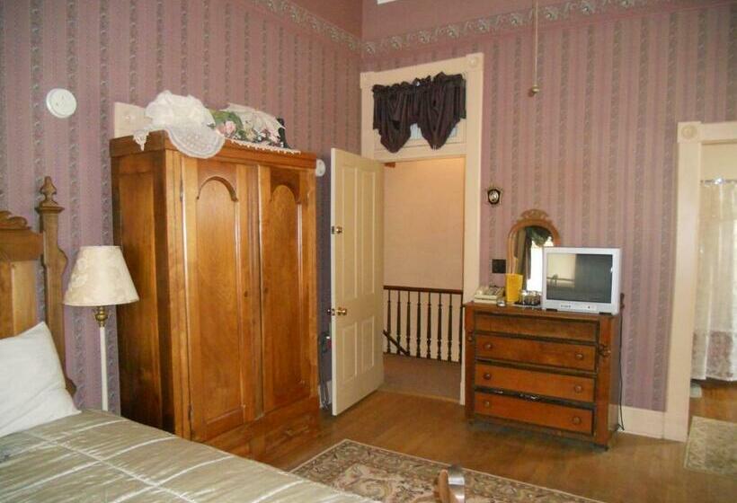 جناح ديلوكس, Landmark Inn At The Historic Bank Of Oberlin