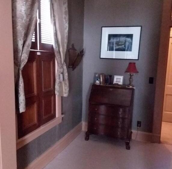 جناح ديلوكس, Landmark Inn At The Historic Bank Of Oberlin