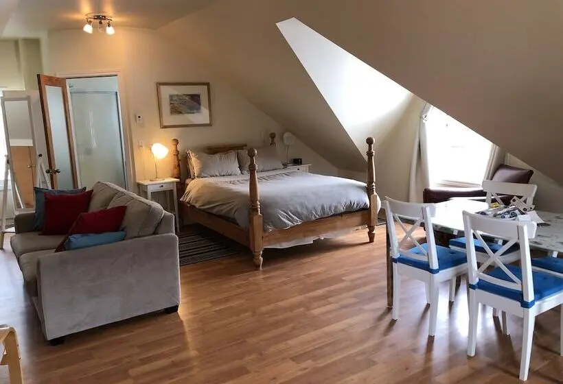 スタンダード４人部屋, Merrickville Guest Suites