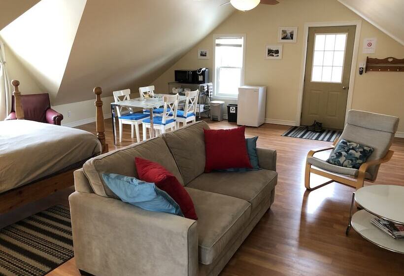 غرفة قياسية رباعية, Merrickville Guest Suites