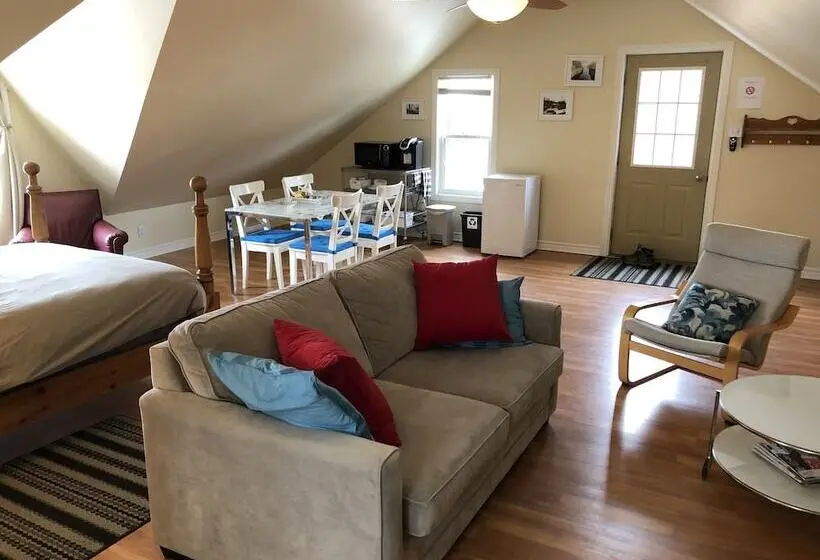 スタンダード４人部屋, Merrickville Guest Suites