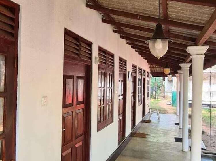 スタンダードルーム, Katagamuwa Rest