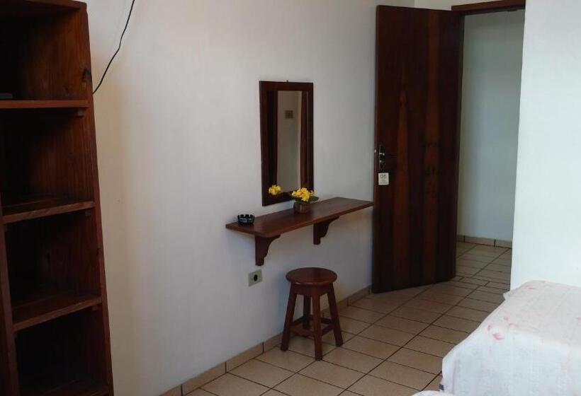 חדר קלאסי לשלושה, Pousada Casa Grande