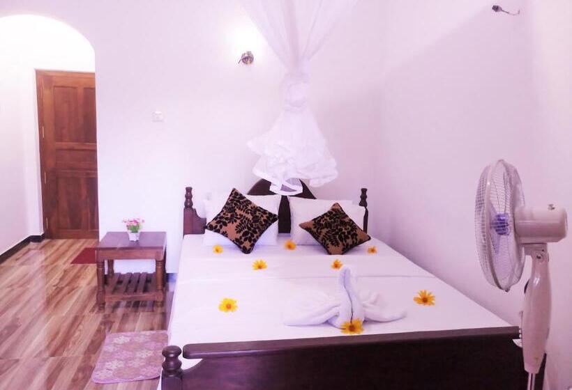 חדר סטנדרט עם מיטת קינג, Sunny Side Villa