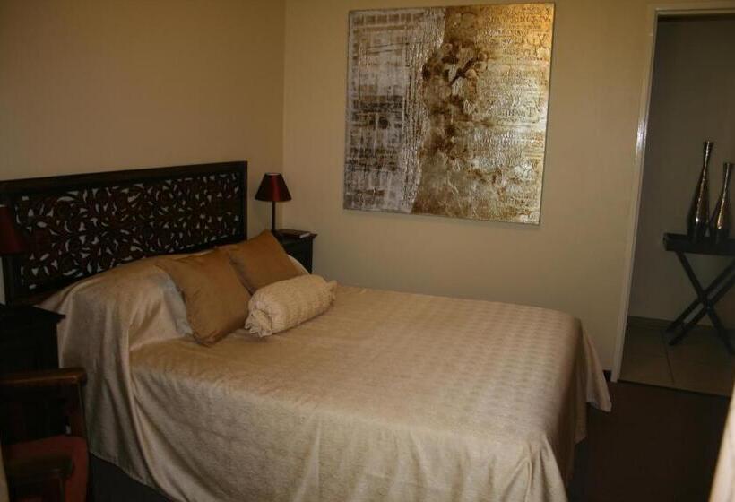 标准间, Tamboti House