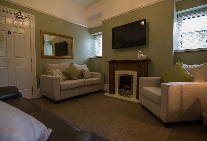 Suite Familiar, Braemar