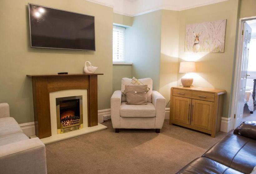 Suite Familiar, Braemar