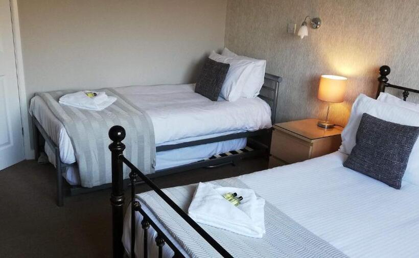 Suite Familiar, Braemar