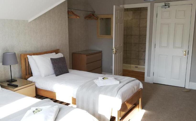 Family Room, Braemar