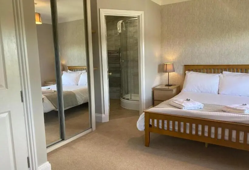 Estudi Deluxe, Braemar