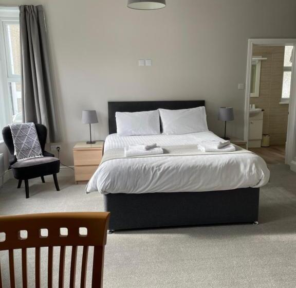 Estudi Deluxe, Braemar