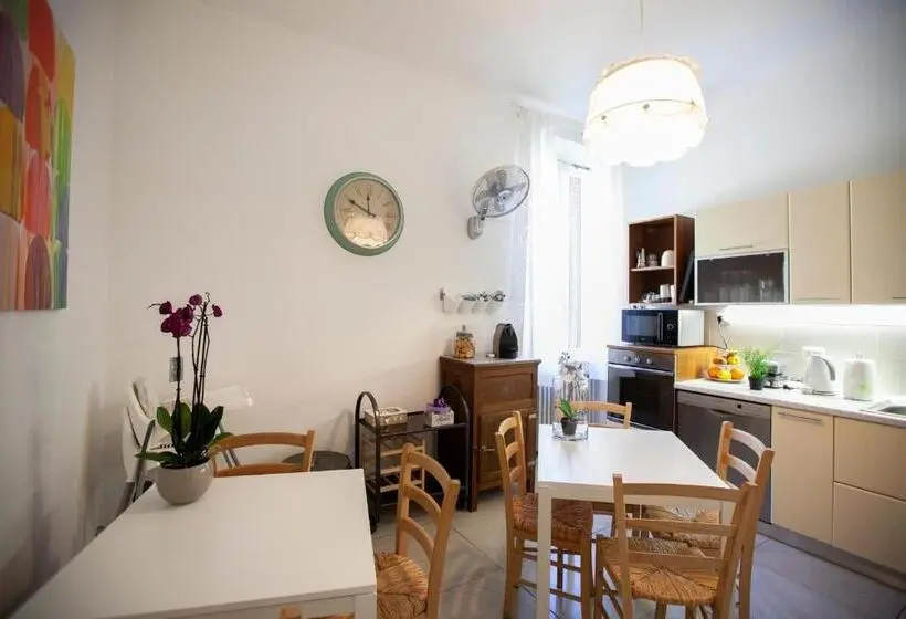 スタンダード４人部屋, Darsena Di Riva Grande