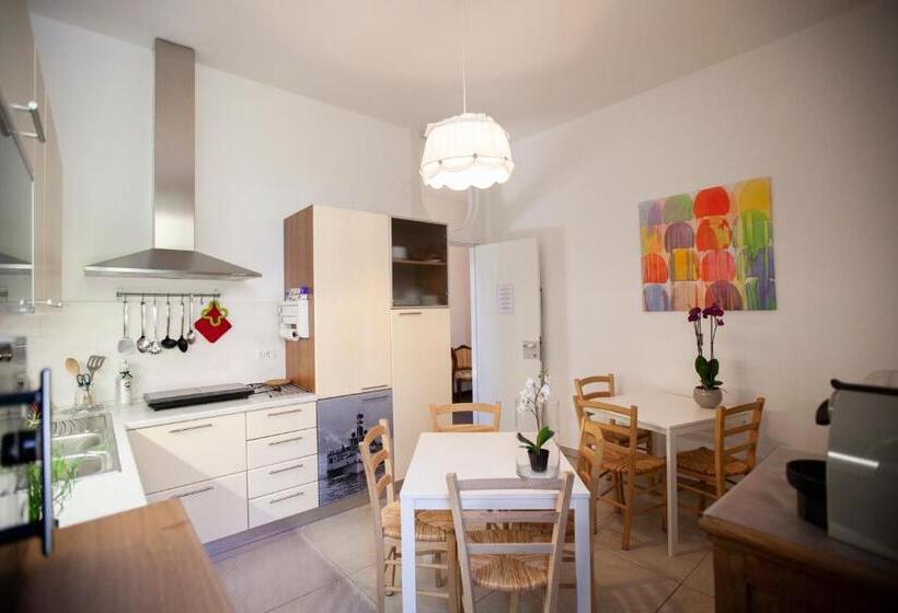 스탠다드 룸, Darsena Di Riva Grande