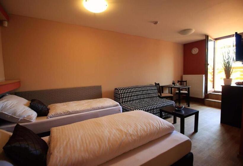 חדר סטנדרט עם טרסה, U Admirala