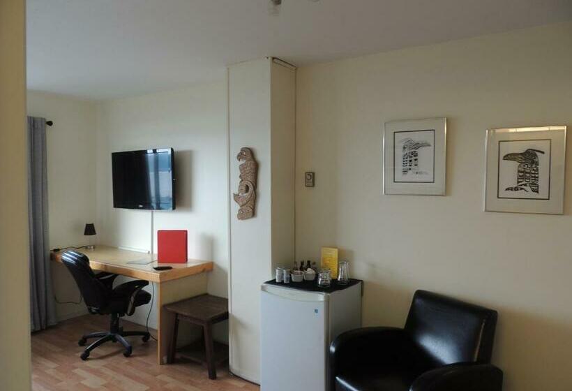 Номер Deluxe, Misty Harbour Inn