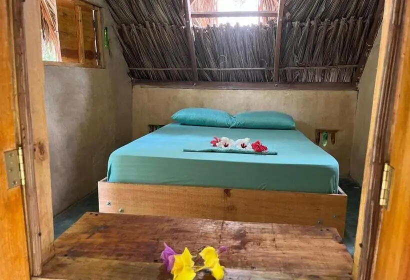 Standard-huone Jaettu Kylpyhuone, La Aldea Hostel, Camping Y Hamacas