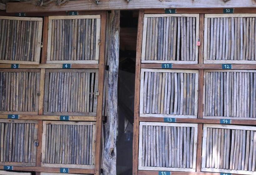 تختخواب در اتاق مشترک, La Aldea Hostel, Camping Y Hamacas