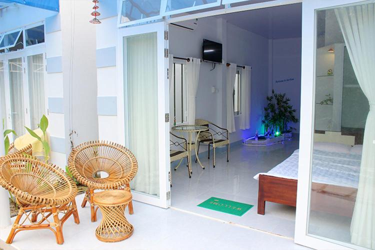 اتاق استاندارد با چشم‌انداز باغ, Nostress Guest House