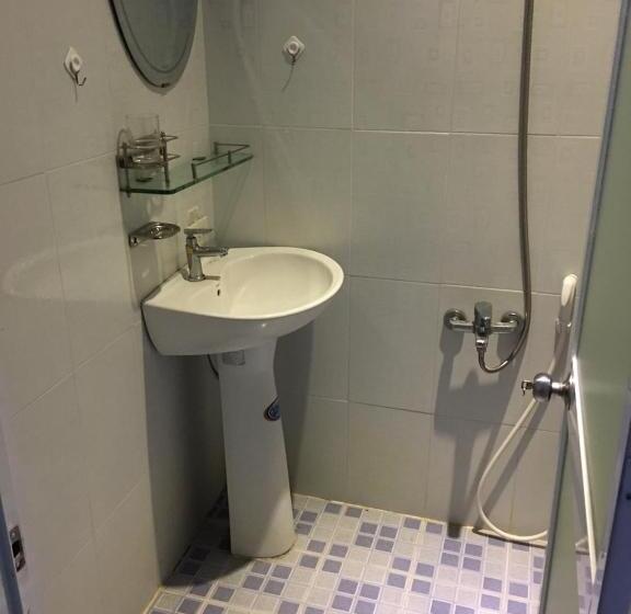 اتاق اکونومی, Nostress Guest House
