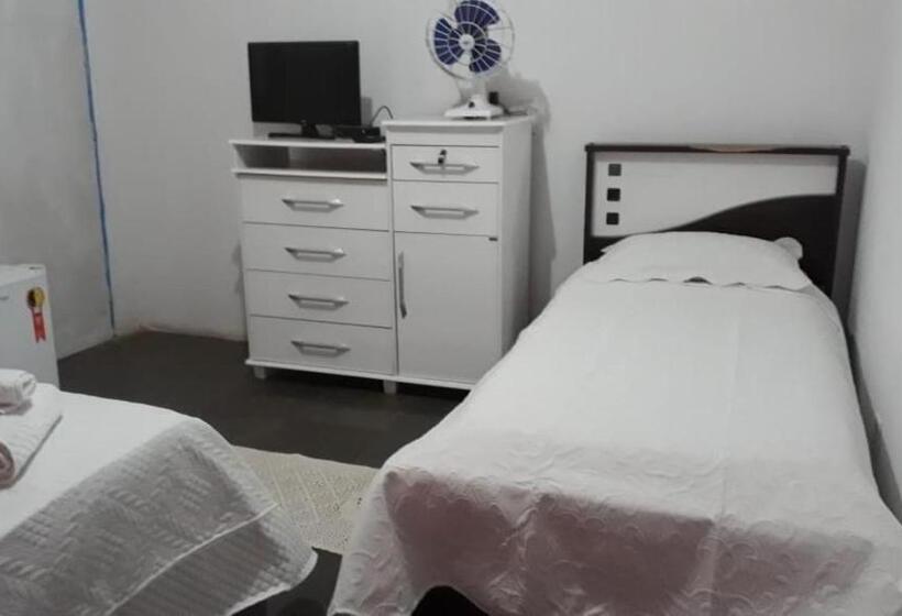 Economy Triple Room, Pouso Da Luiza
