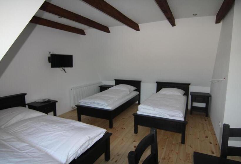 四人标准间, Radler's Hof