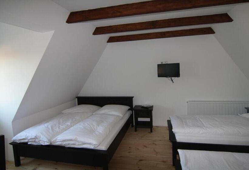 四人标准间, Radler's Hof