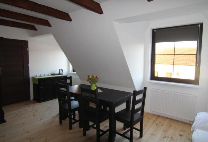 四人标准间, Radler's Hof