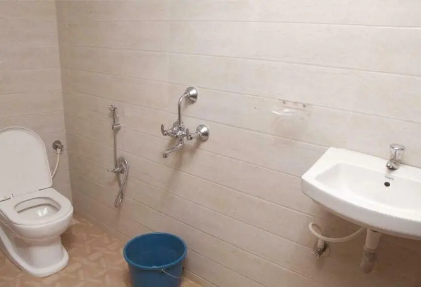 Deluxe Neljän Hengen Huone, Viva Guest House