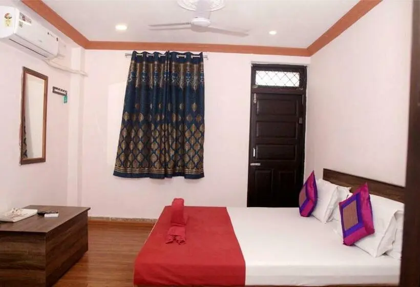 Deluxe Neljän Hengen Huone, Viva Guest House