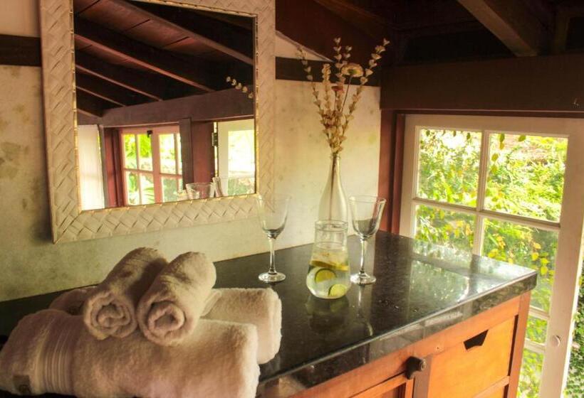 Családi Stúdió, Casa De Hospedagem Paraty