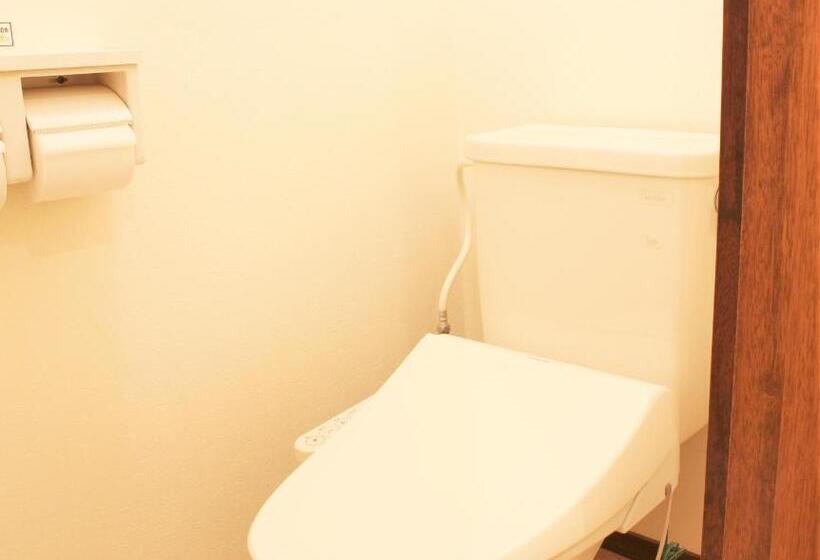 Quarto Estandar, Munakata Pal