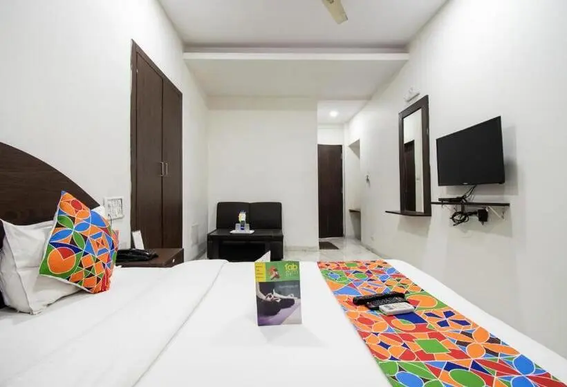エクゼクティブトリプル, Fabhotel Sahara Inn