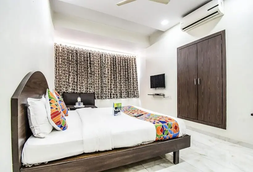 デラックスルーム, Fabhotel Sahara Inn
