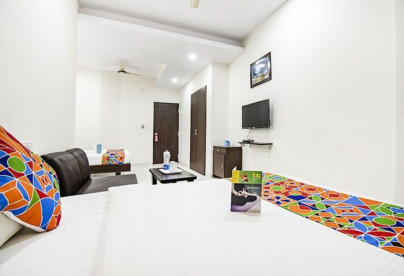 Семейный Номер, Fabhotel Sahara Inn