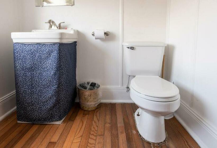 스위트, Blackbeard's Lodge