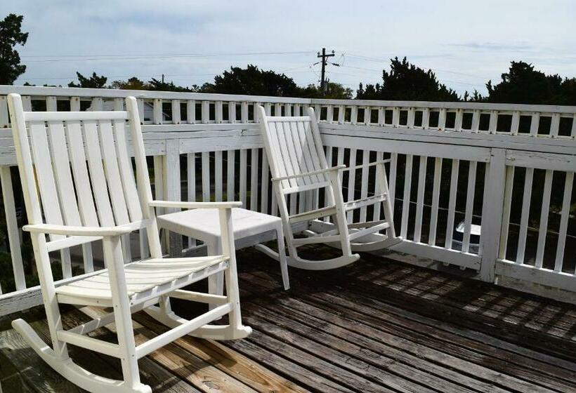 디럭스 룸, Blackbeard's Lodge