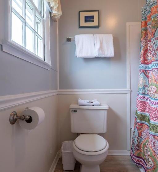 스탠다드 룸, Blackbeard's Lodge