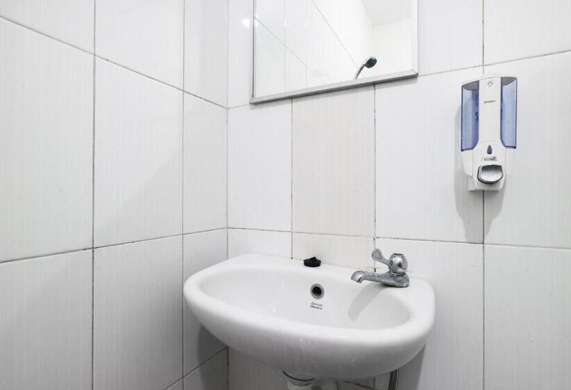 Cameră Standard, Casa Sidoluhur 17