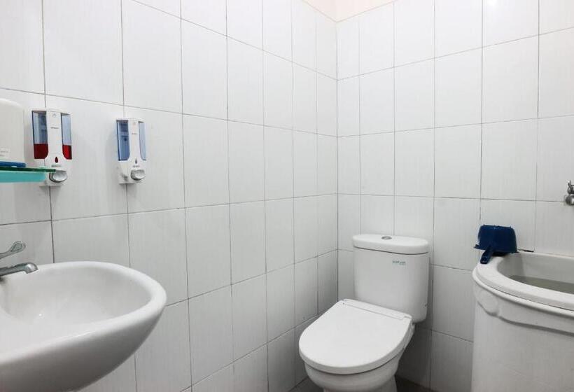 Cameră Standard cu Baie Comună, Casa Sidoluhur 17