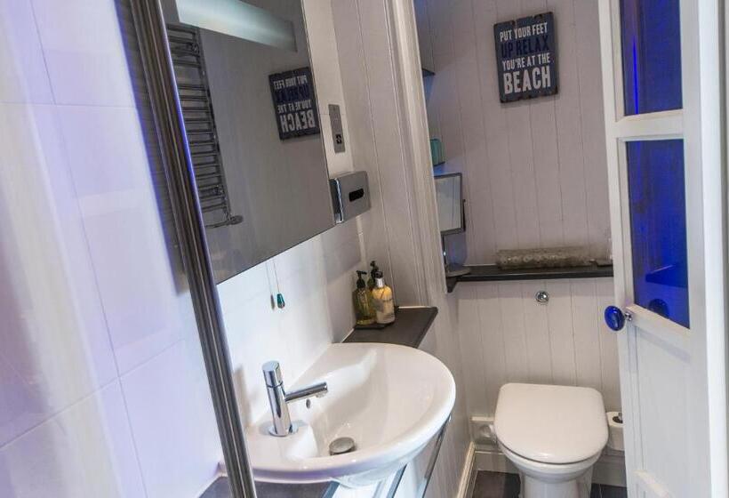 Habitació Estàndard, Bosanneth