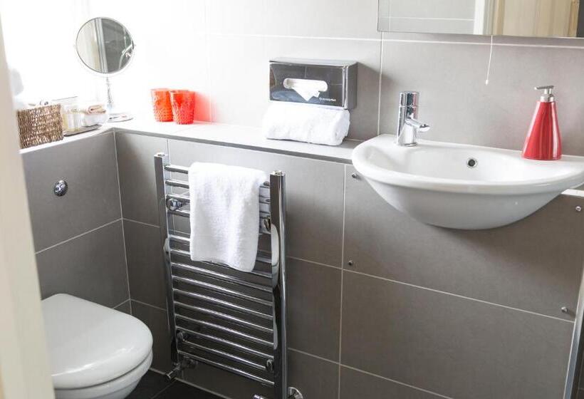 Habitació Estàndard, Bosanneth