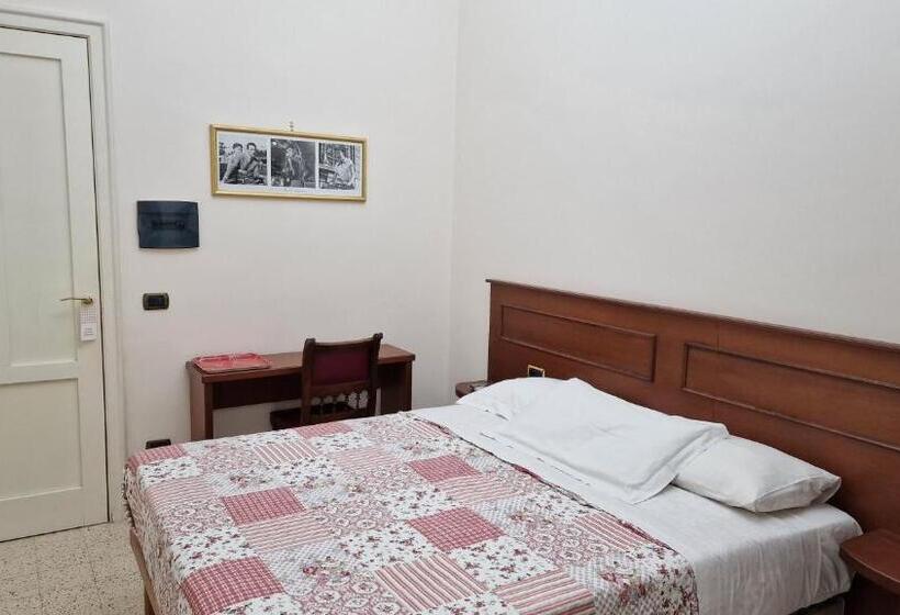 スタンダードルーム, Vittoria Guest House Battipaglia