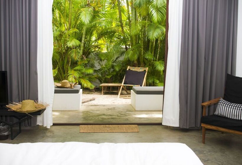 高级园景房, Mittali Beach