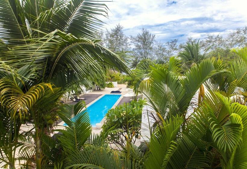 带泳池观景的豪华房, Mittali Beach