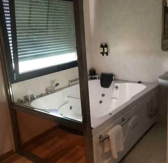 Suite, Fabrik