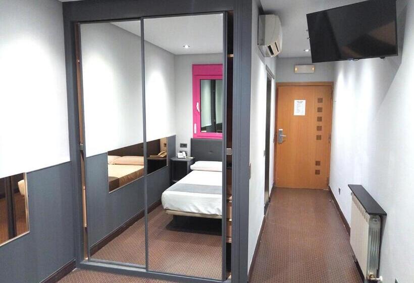 اتاق استاندارد, Fabrik