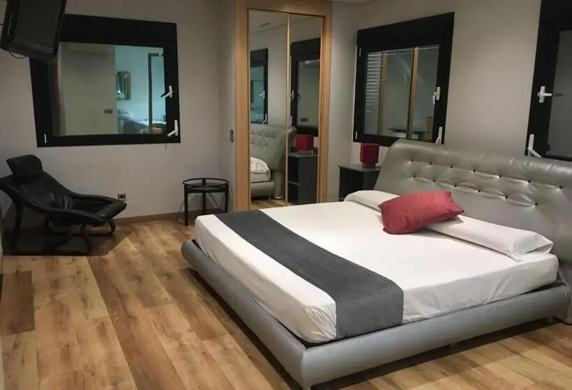 Suite, Fabrik