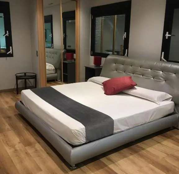 Suite, Fabrik