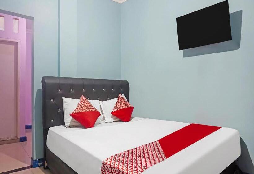 Номер Deluxe, Puspita Homestay Mitra Reddoorz